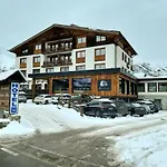 Bernina 3* Λιβίνιο