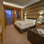 Ξενοδοχείο Bernina 3*