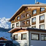 Bernina Hotel